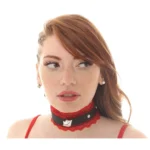 Collar Choker Con Puntilla Roja Y Boquita Plateada